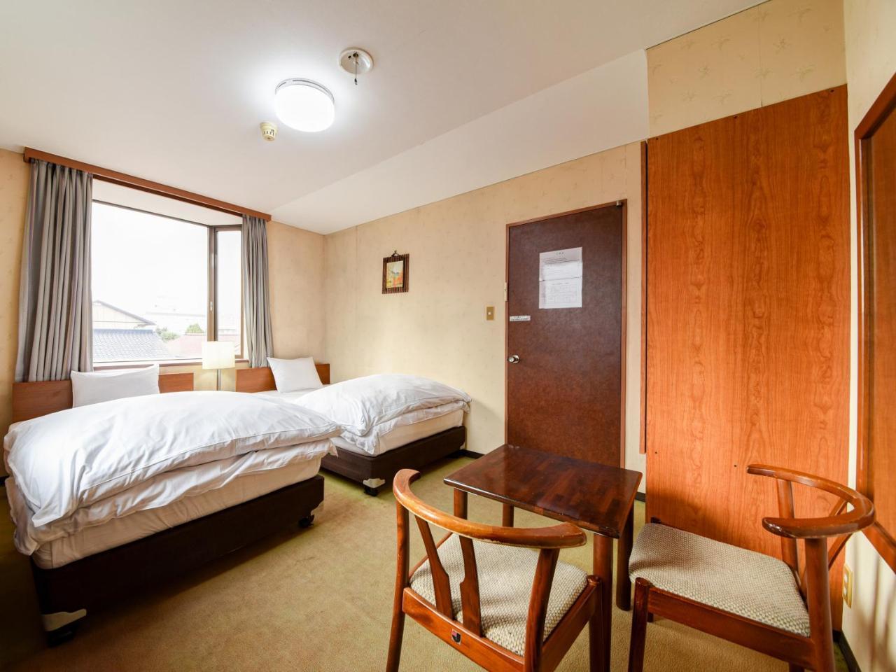פוקוימה Green Business Hotel מראה חיצוני תמונה